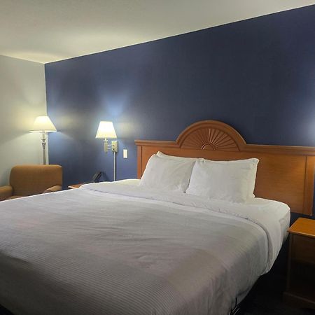 Quality Inn Dublin I-81 Экстерьер фото