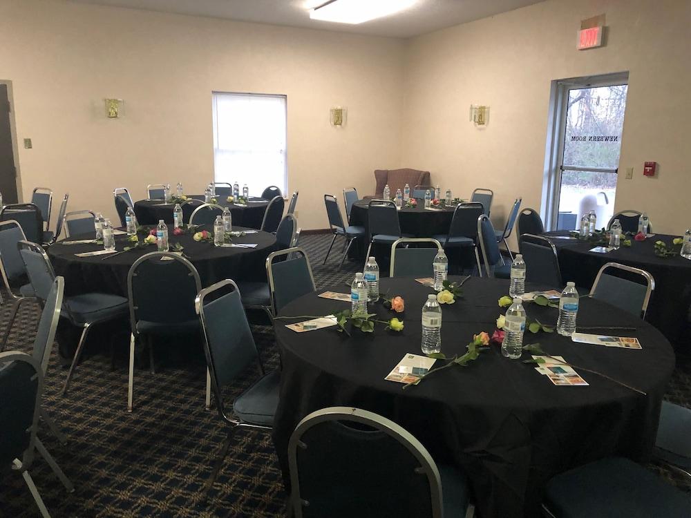 Quality Inn Dublin I-81 Экстерьер фото