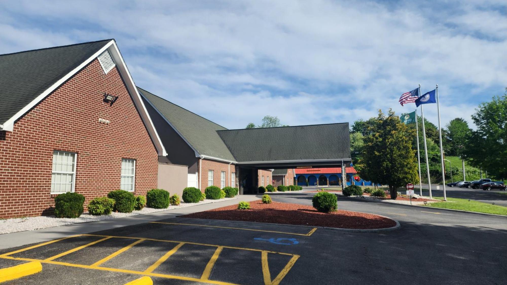 Quality Inn Dublin I-81 Экстерьер фото