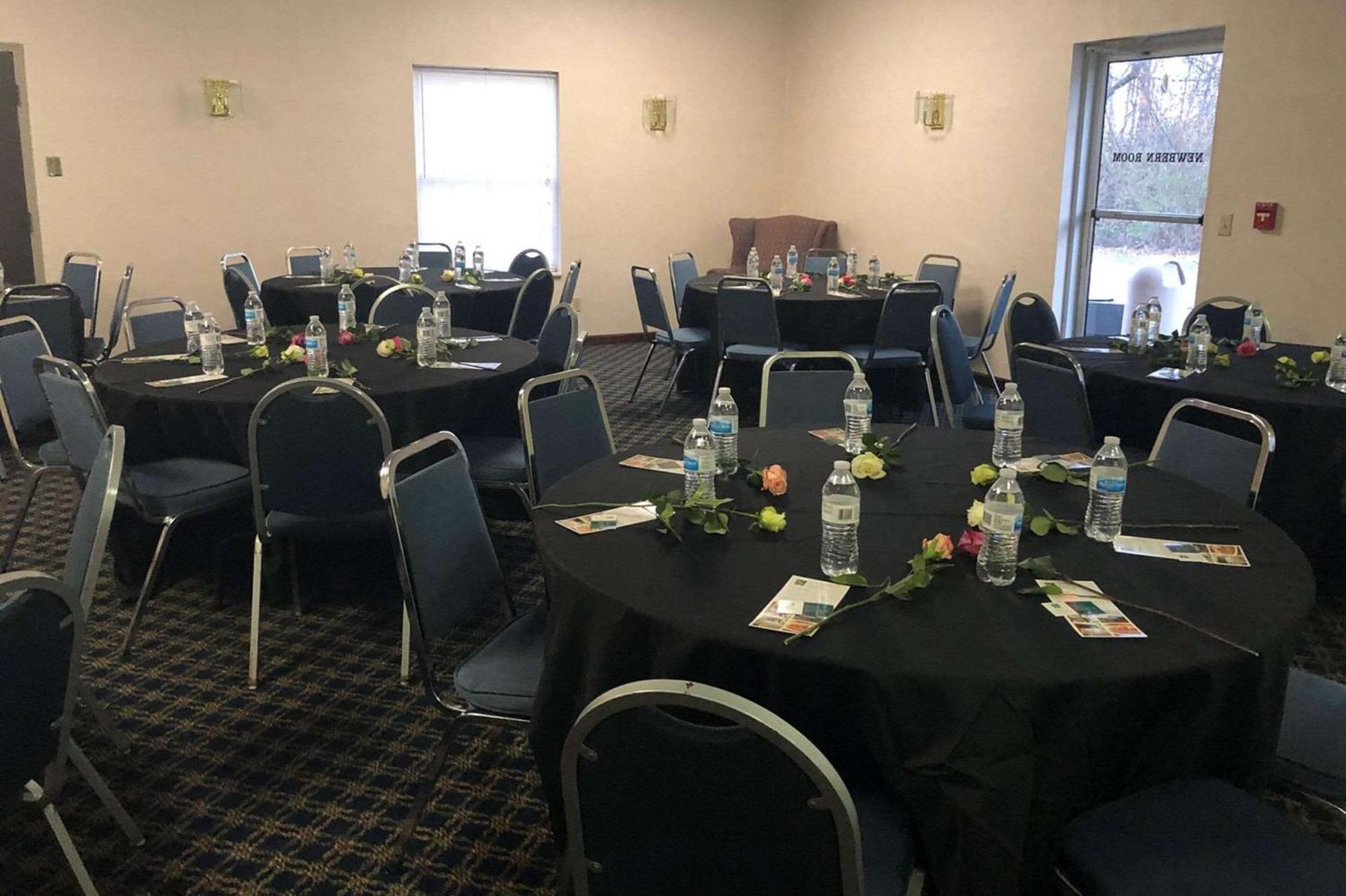 Quality Inn Dublin I-81 Экстерьер фото