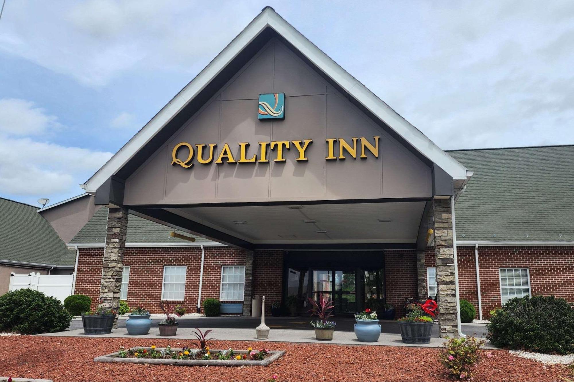 Quality Inn Dublin I-81 Экстерьер фото