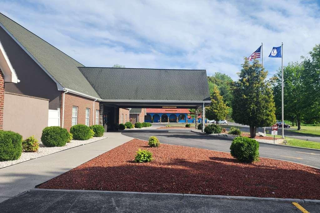 Quality Inn Dublin I-81 Экстерьер фото