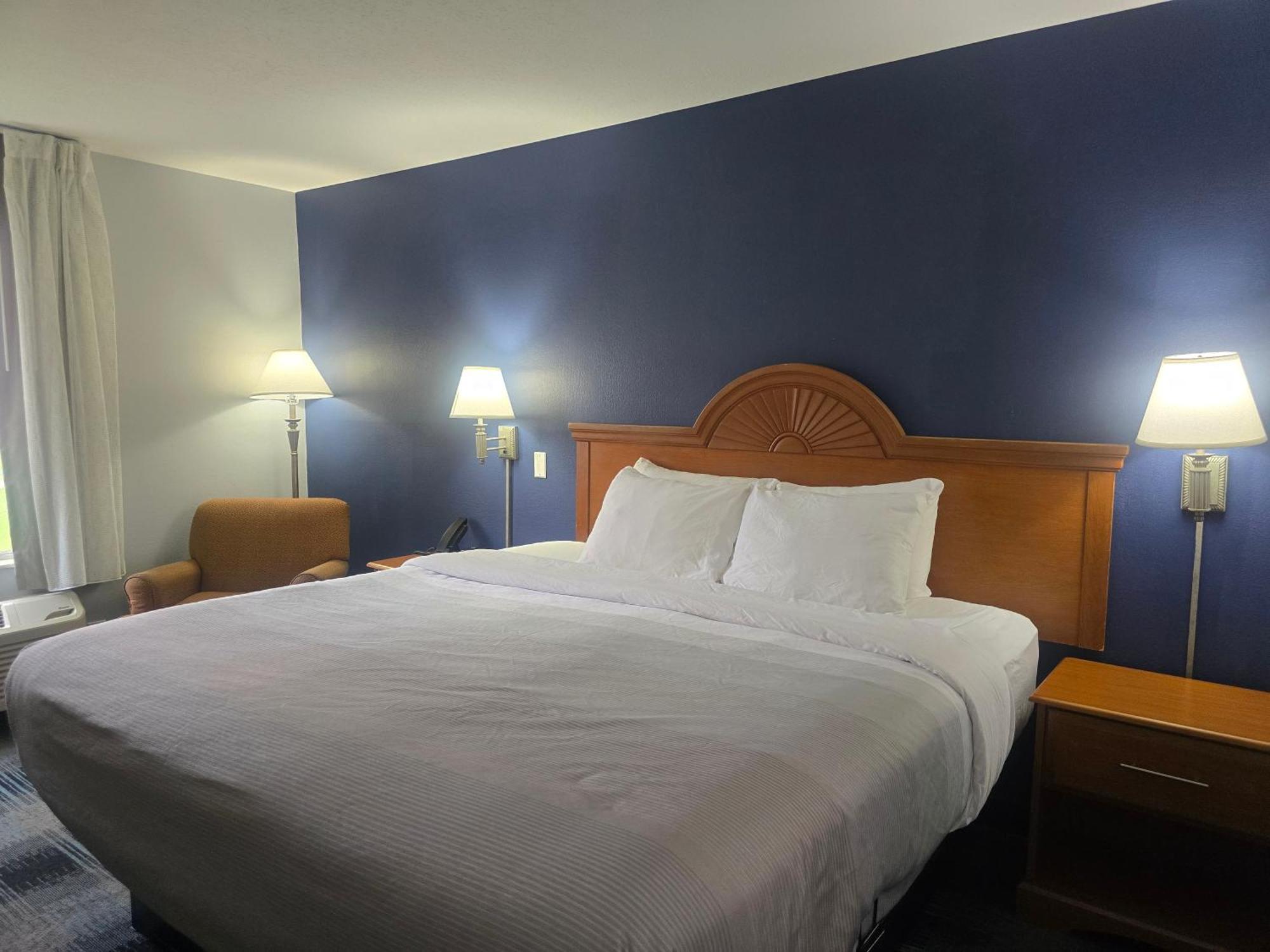 Quality Inn Dublin I-81 Экстерьер фото
